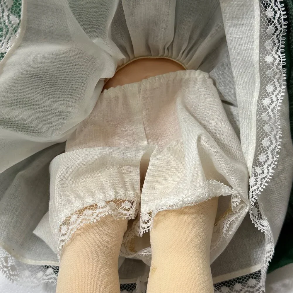 Madame‎ Alexander 14” Heidi Doll 1580 Original Box
